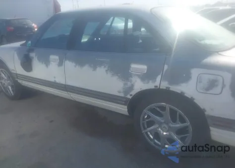 1993 Oldsmobile 88 Royale z USA, uszkodzony, nr VIN 1G3HN53L0PH350263